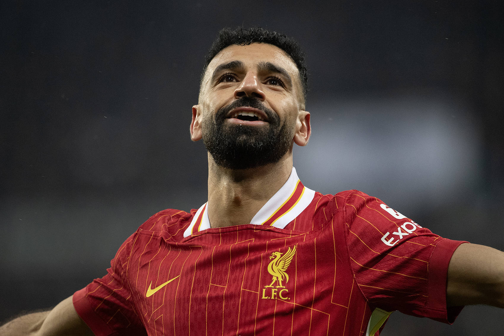 爱游戏正版下载-萨拉赫连续七场比赛得分超过险胜，FPX不断突破！